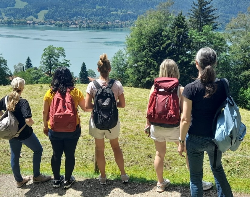 Teilhabeorientierte Angebote - Wandern am Tegernsee mit der Müttergruppe